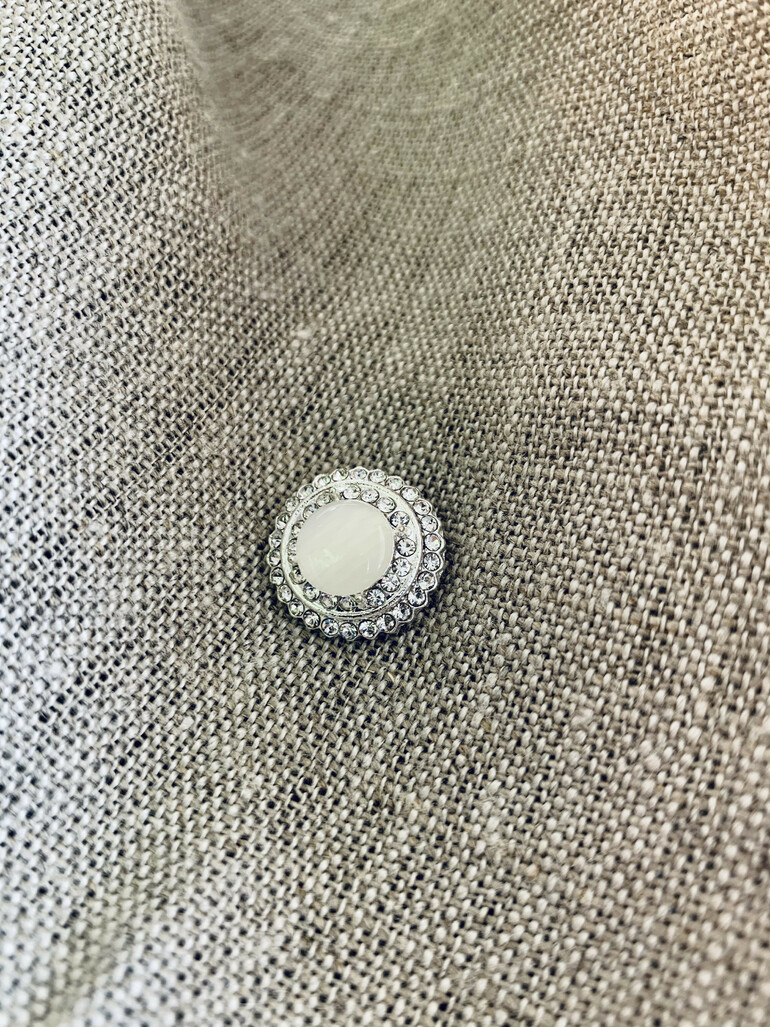 Jane Bennet - Button